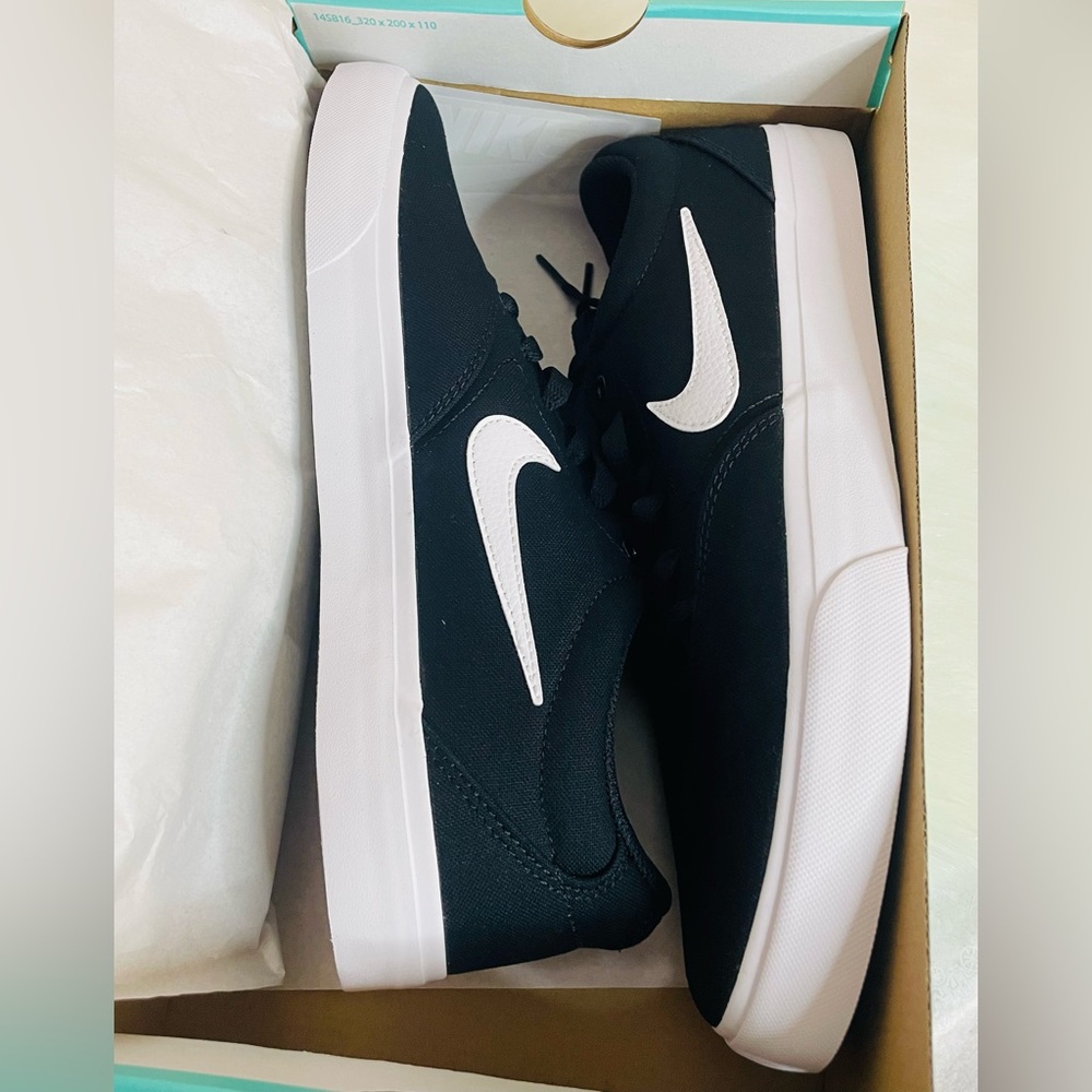 New Men’s Nike SB Charge Canvas Skateboarding Shoes  Black White - Picture 7 of 7